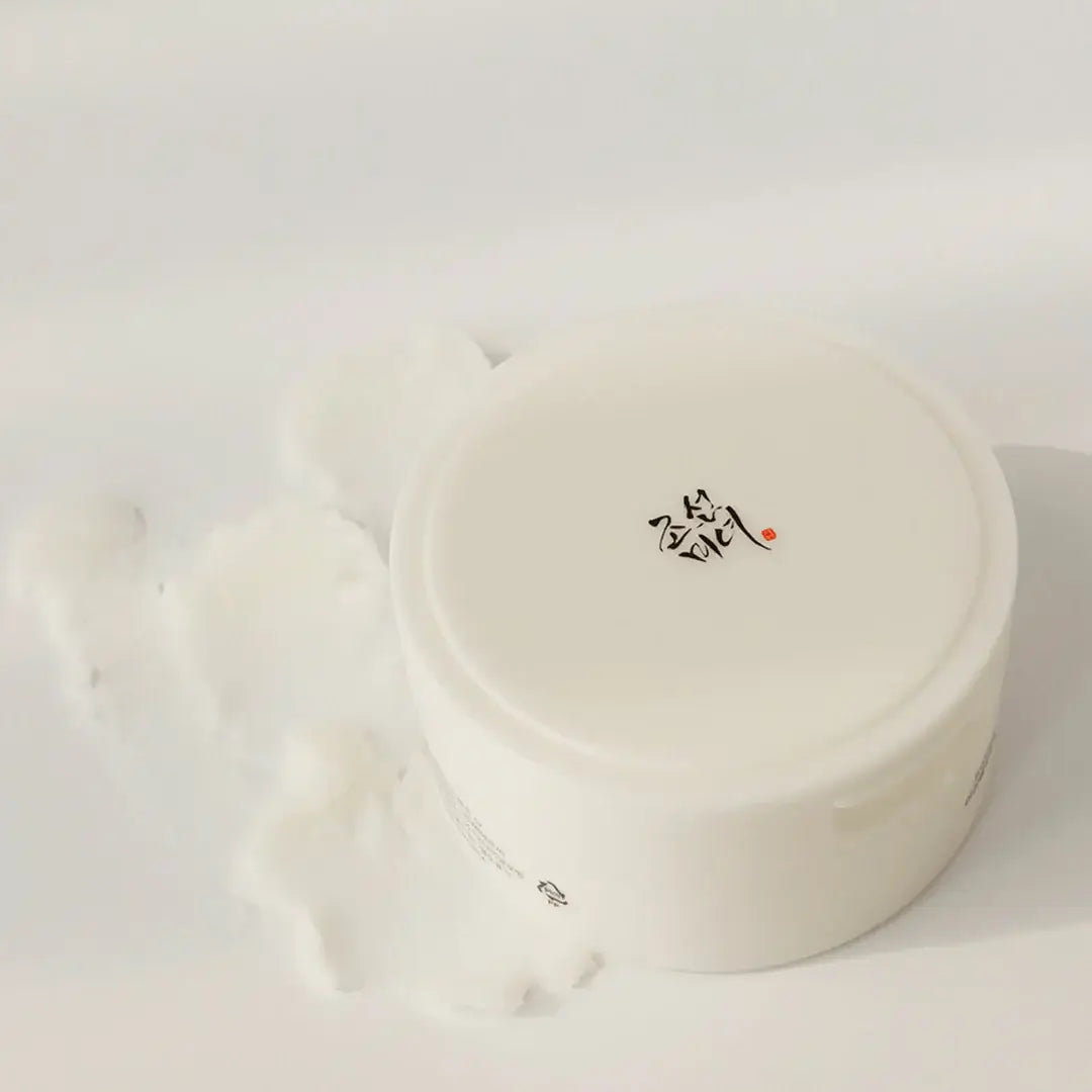 Beauty of Joseon Radiance Cleansing Balm jar with creamy texture, ideal for removing makeup and impurities.